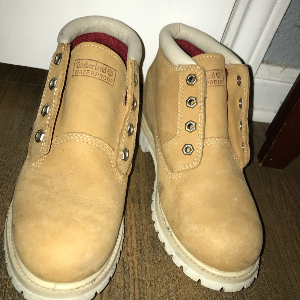 BRAND NEW TIMBERLAND WATERPROOF BOOTS